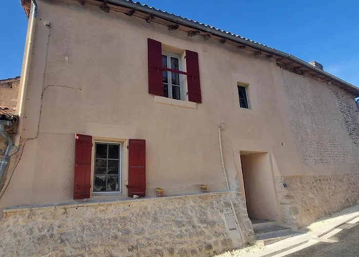 Dom wakacyjny La Nit De La Fontaine Brossac