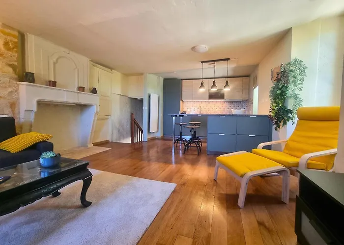 La Nit De La Fontaine Dom wakacyjny Brossac